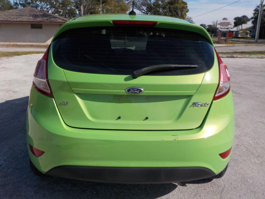 2014 Ford Fiesta SE photo