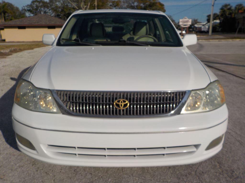 2001 Toyota Avalon XL photo