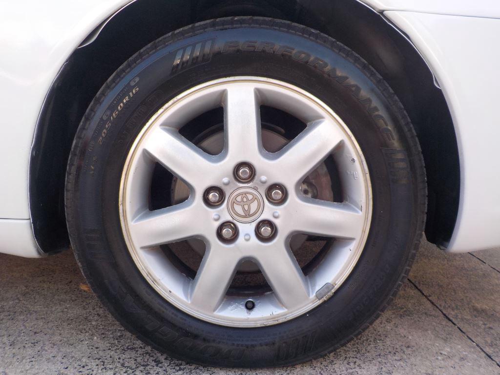 2001 Toyota Avalon XL photo