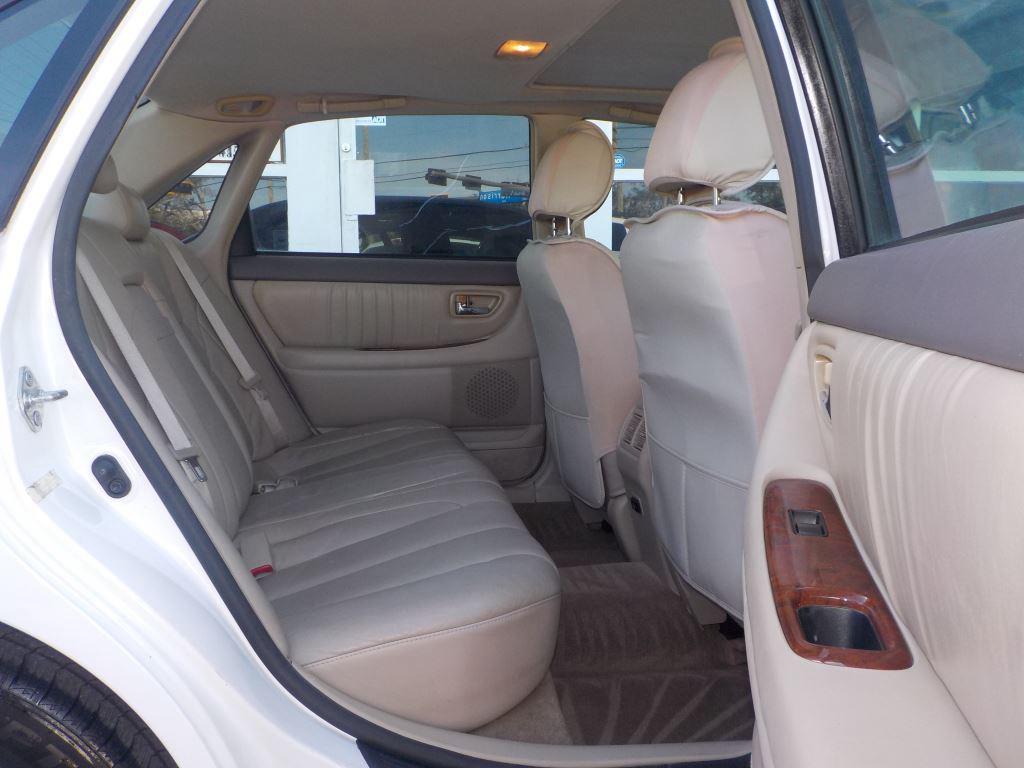 2001 Toyota Avalon XL photo