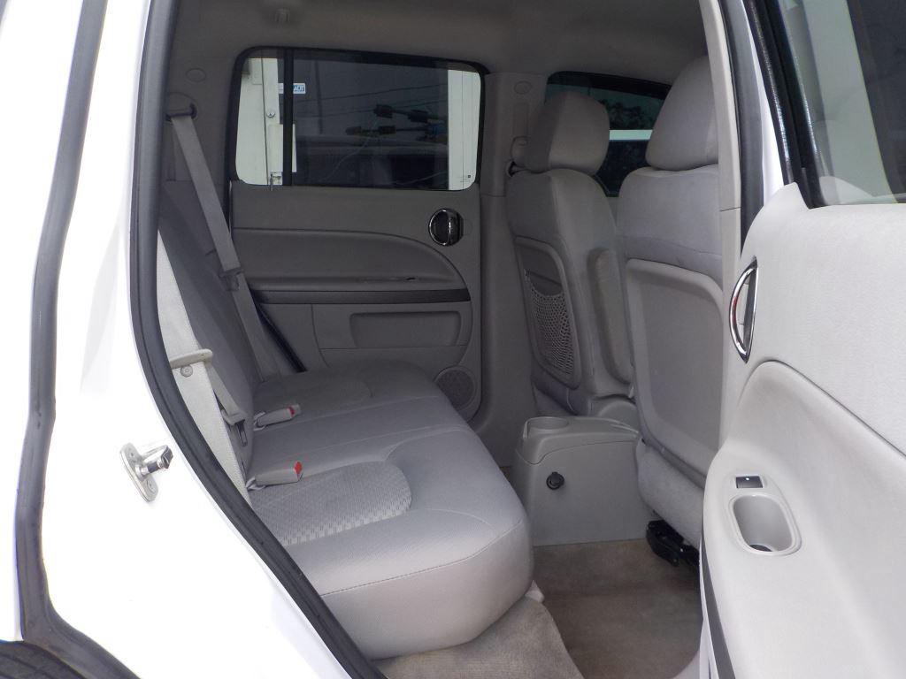 2011 Chevrolet HHR LT photo
