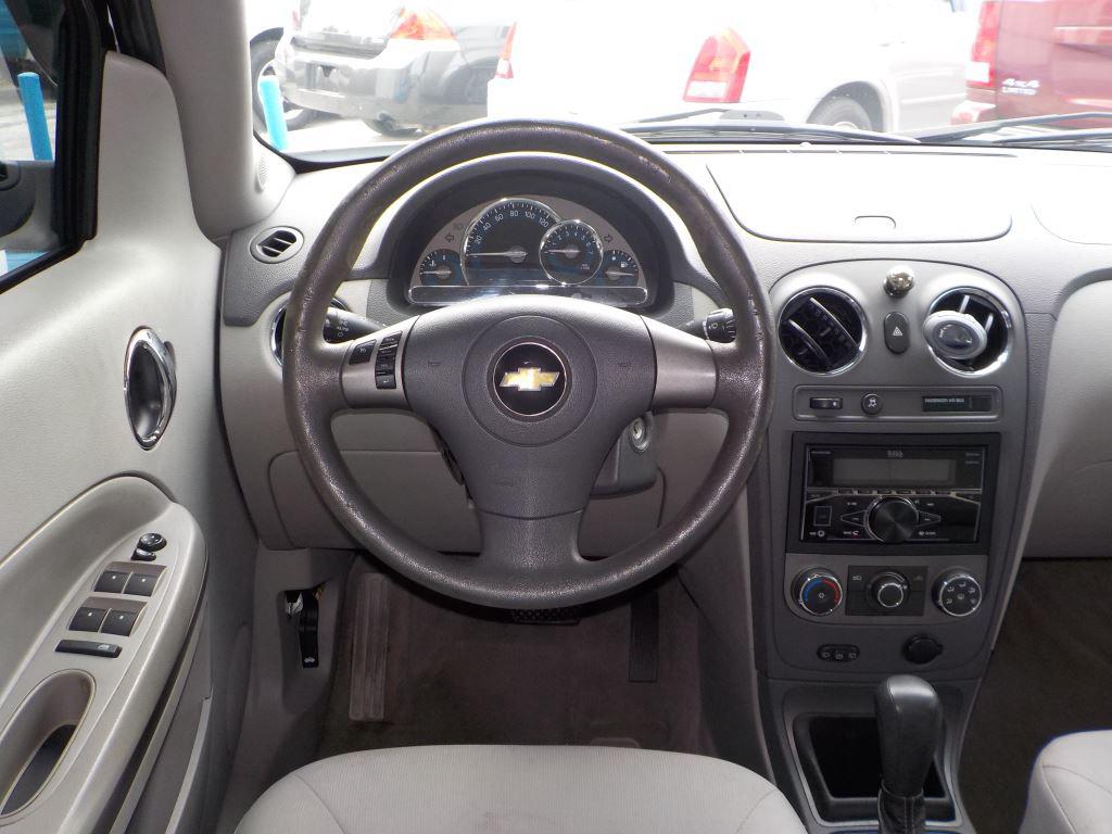 2011 Chevrolet HHR LT photo