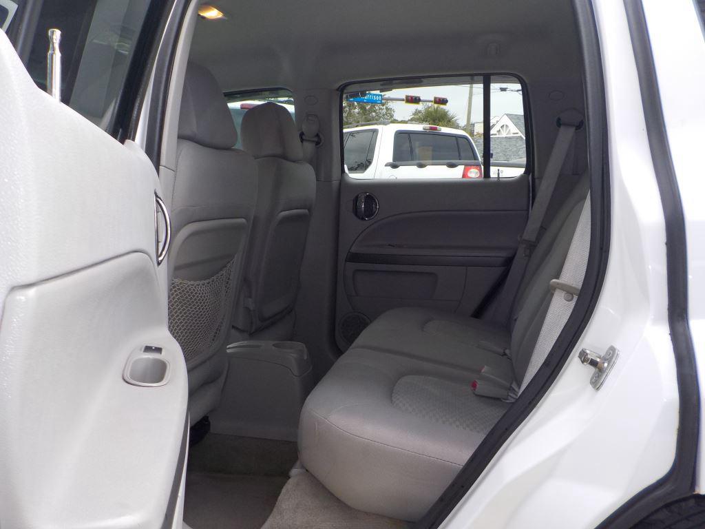 2011 Chevrolet HHR LT photo