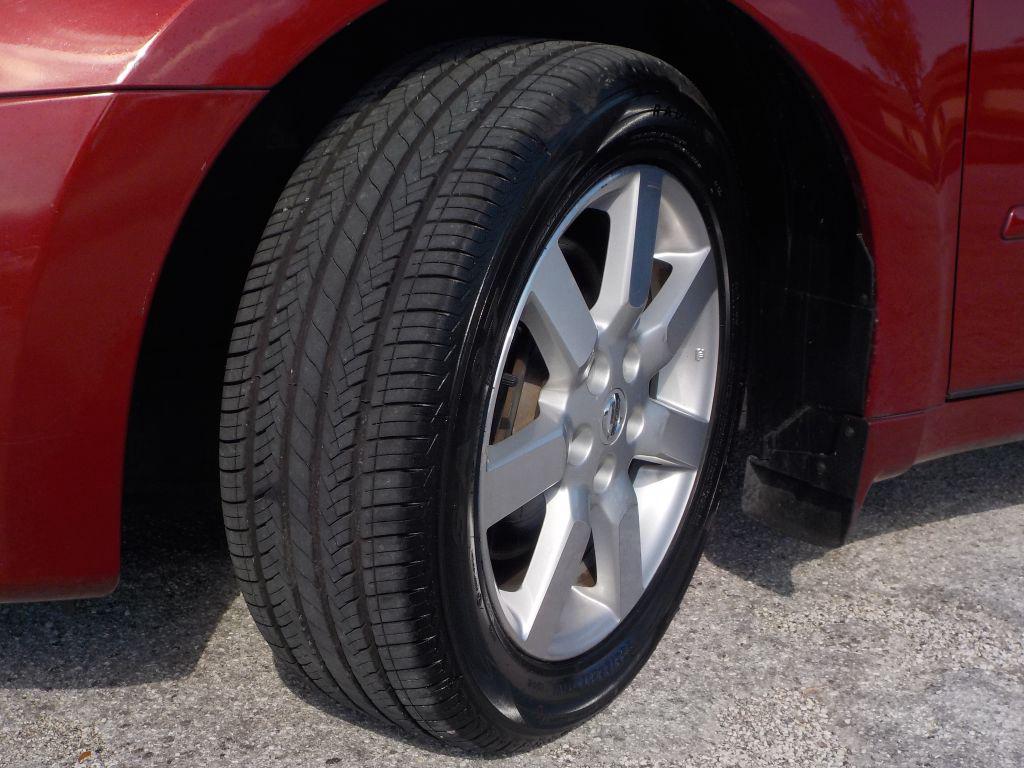 2005 Nissan Maxima 3.5 SE photo