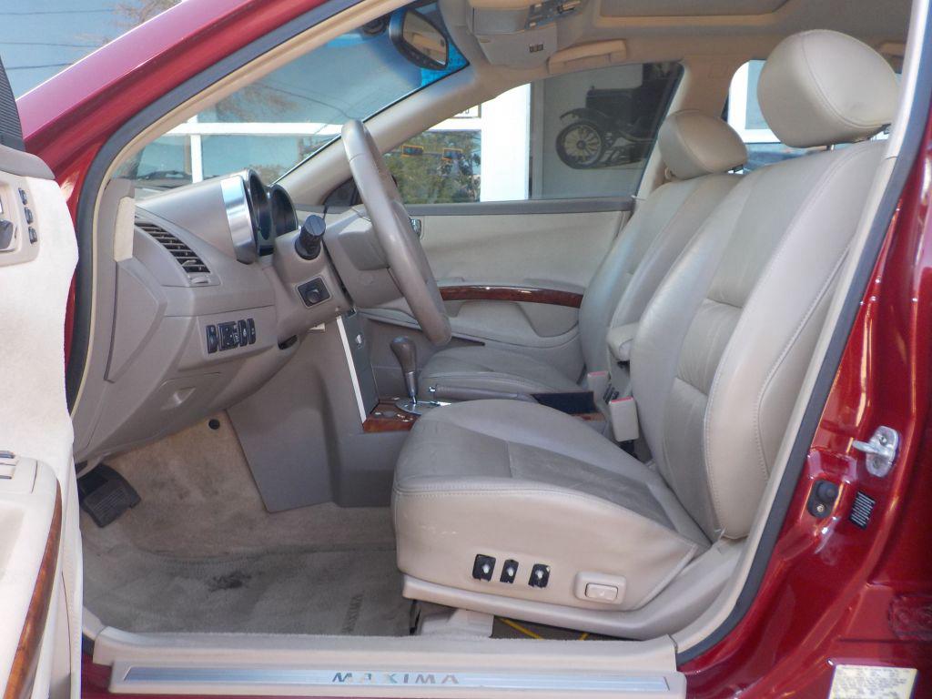 2005 Nissan Maxima 3.5 SE photo