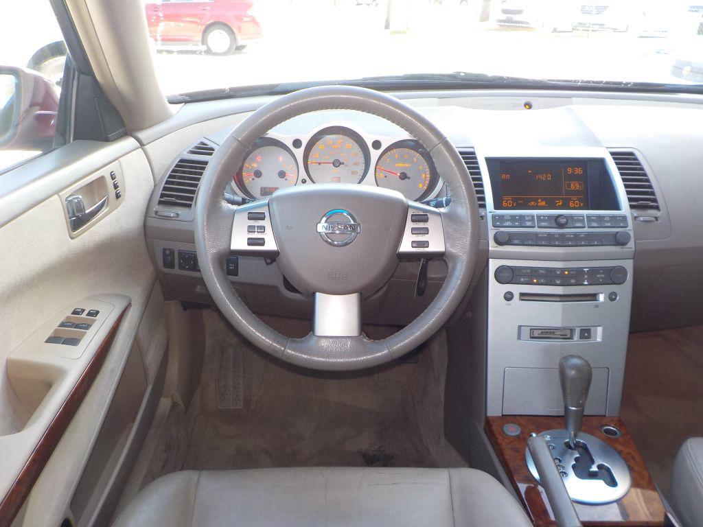 2005 Nissan Maxima 3.5 SE photo