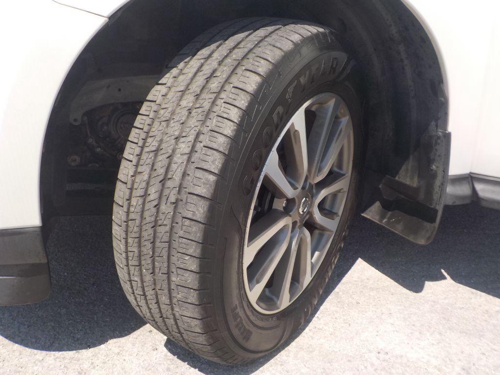 2013 Nissan Pathfinder - $7,995