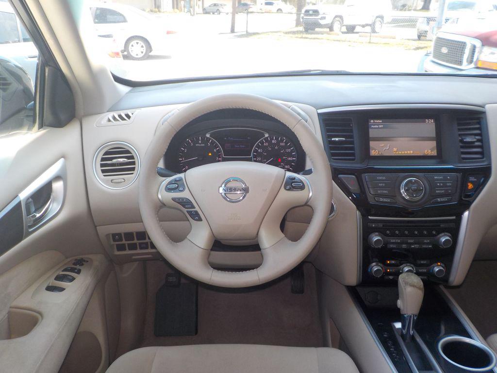 2013 Nissan Pathfinder - $7,995