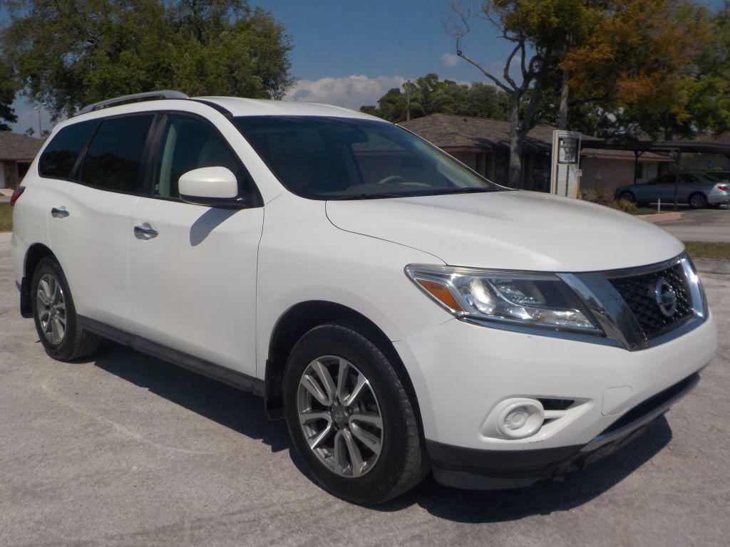 2013 Nissan Pathfinder - $7,995