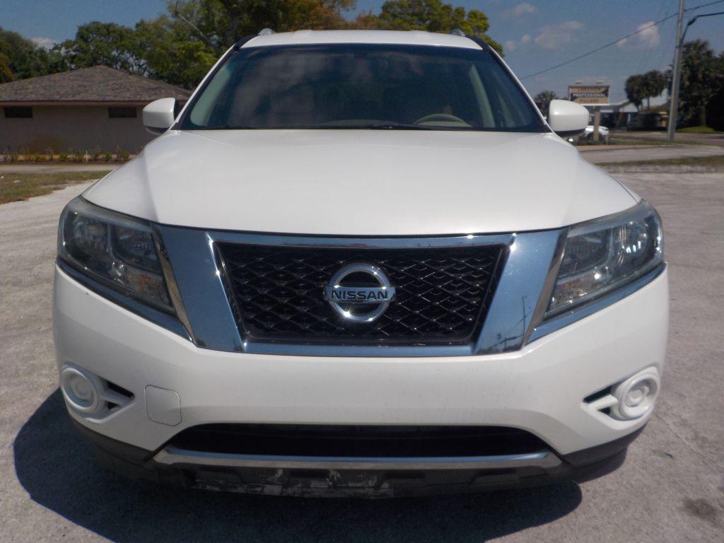 2013 Nissan Pathfinder - $7,995