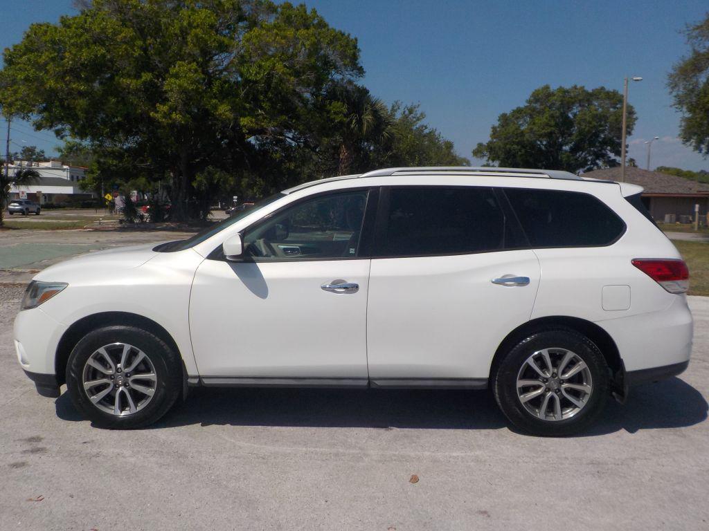 2013 Nissan Pathfinder - $7,995