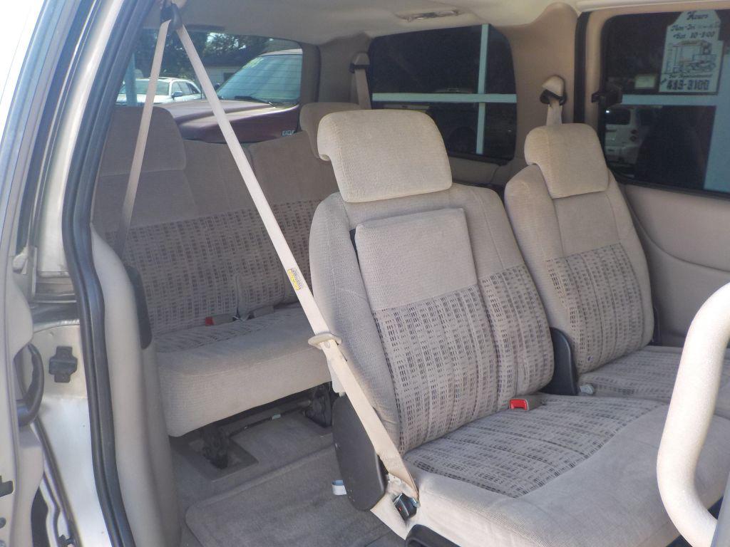 2003 Chevrolet Venture - $3,995