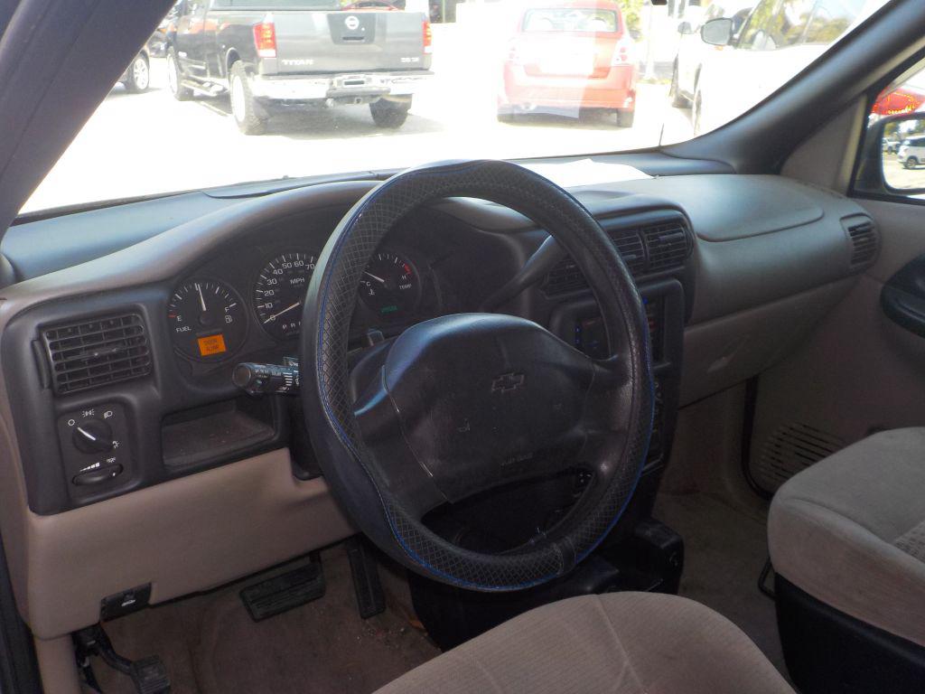 2003 Chevrolet Venture - $3,995