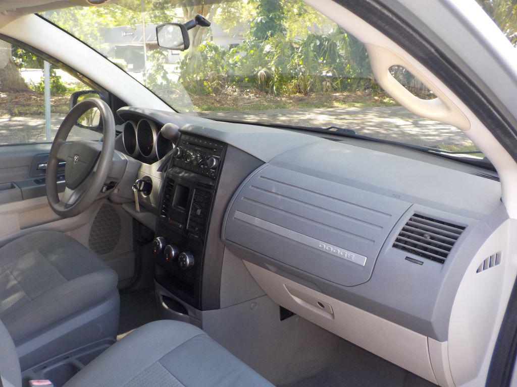 2008 Dodge Caravan/grand Caravan - $4,995