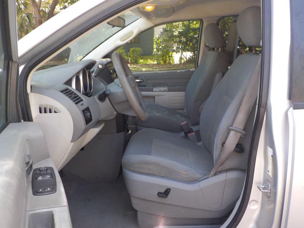 2008 Dodge Caravan/grand Caravan - $4,995