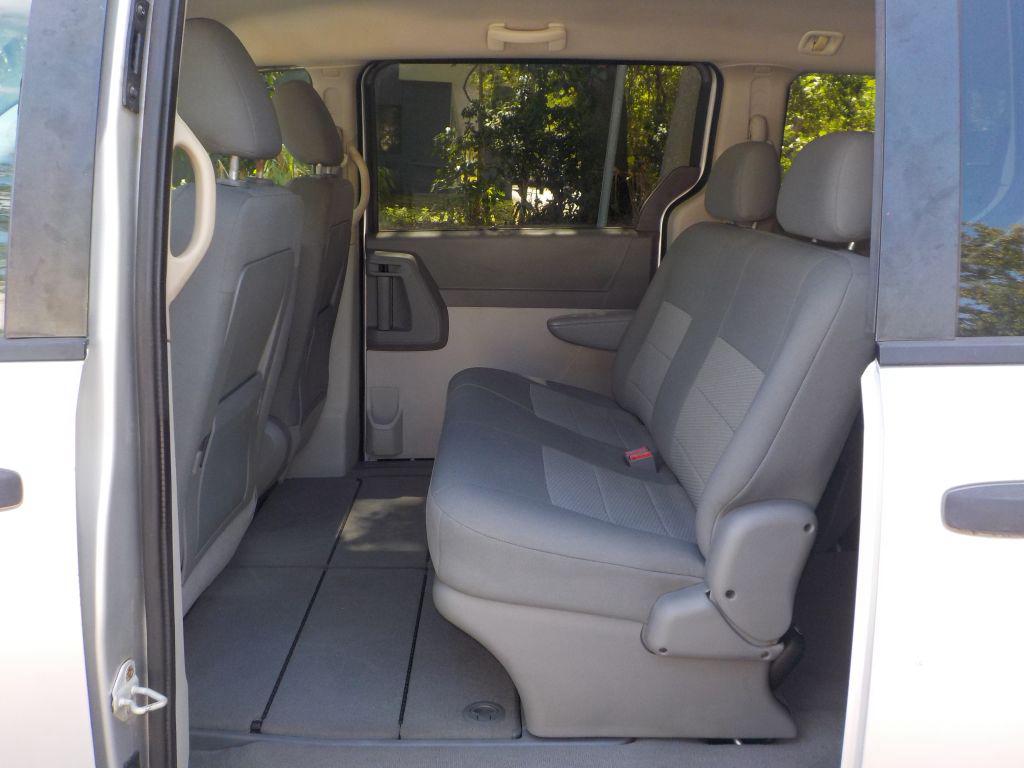 2008 Dodge Caravan/grand Caravan - $4,995