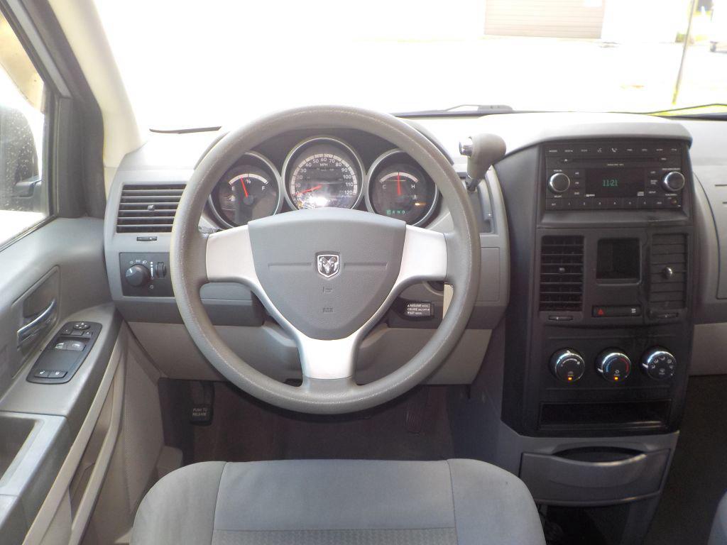 2008 Dodge Caravan/grand Caravan - $4,995