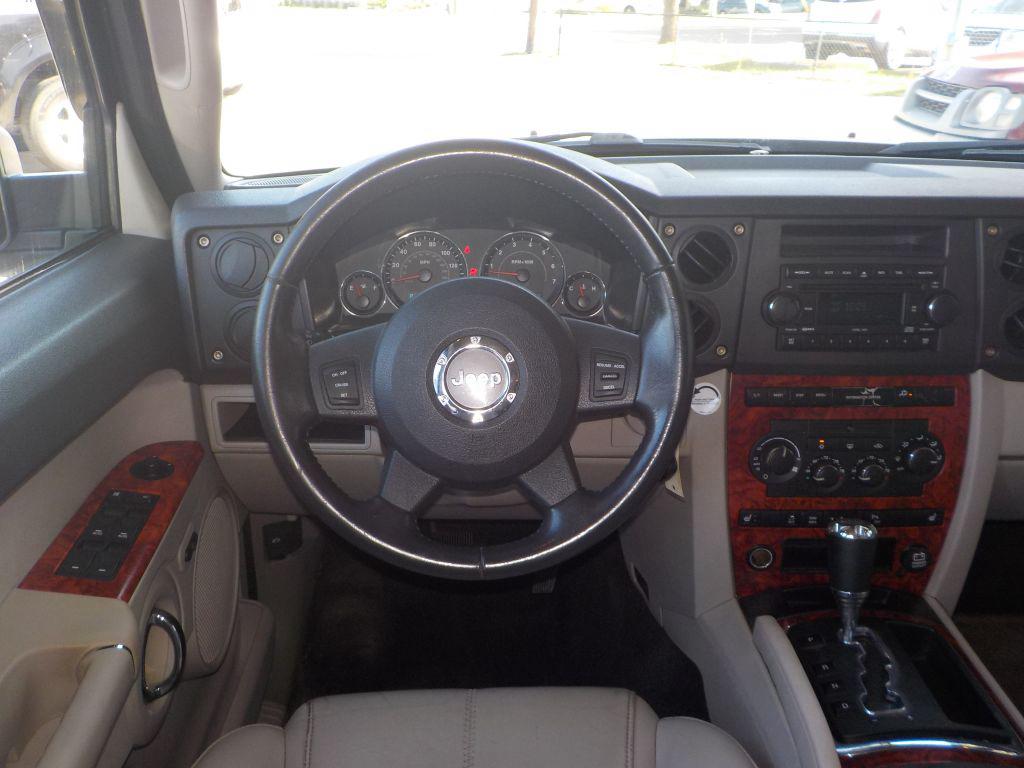 2006 Jeep Commander - $5,995