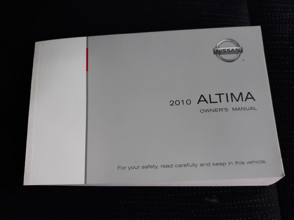 2010 Nissan Altima 2.5 photo