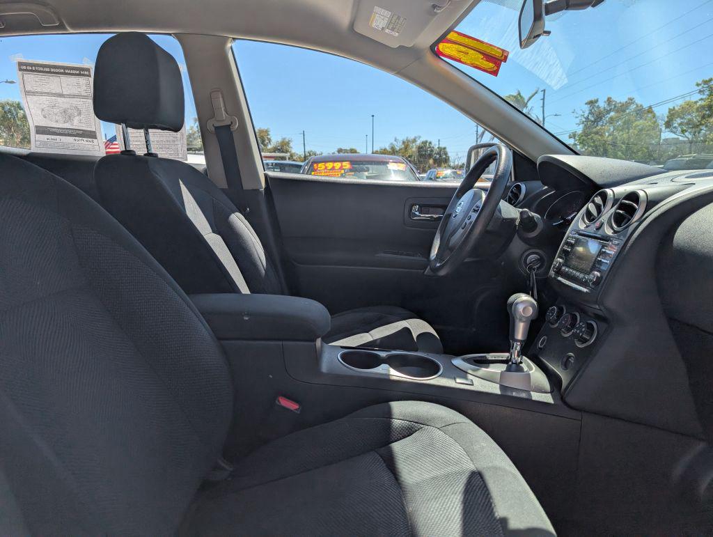2014 Nissan Rogue Select S photo