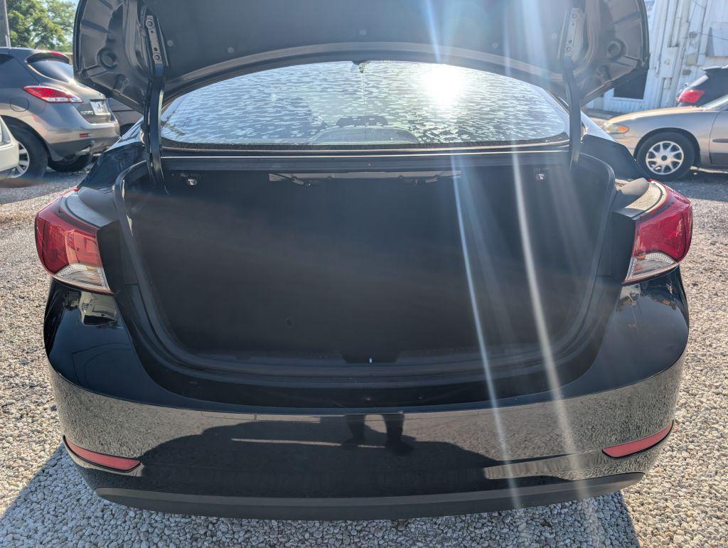 2016 Hyundai Elantra Limited photo