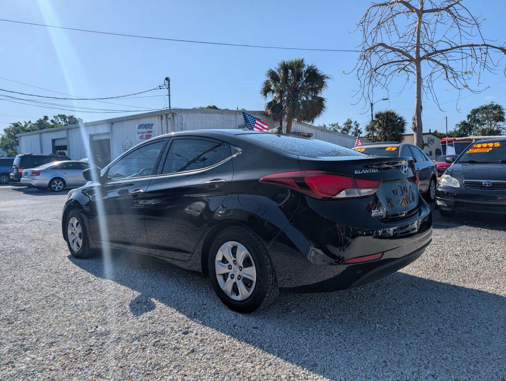 2016 Hyundai Elantra Limited photo