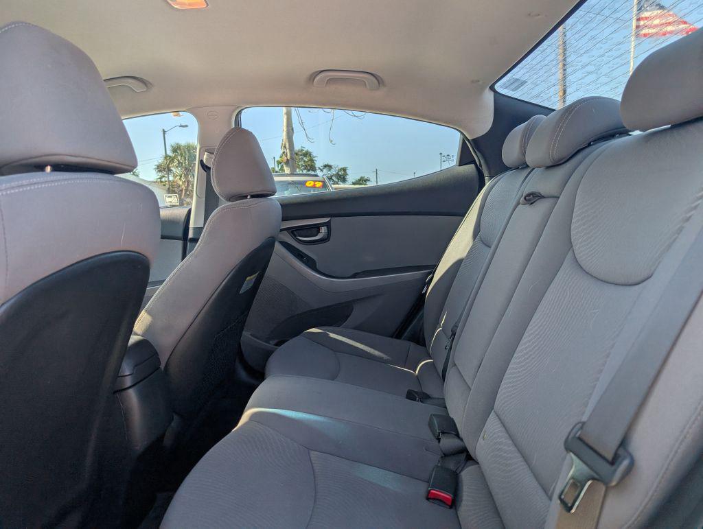 2016 Hyundai Elantra Limited photo