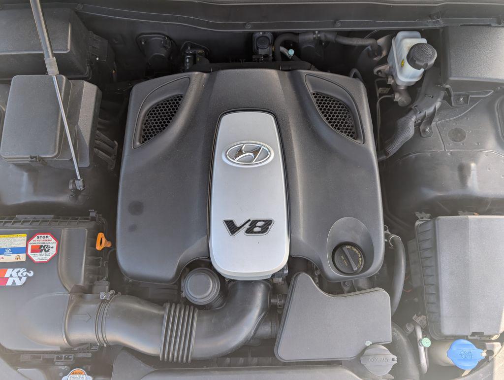 2010 Hyundai Genesis 4.6L V8 photo