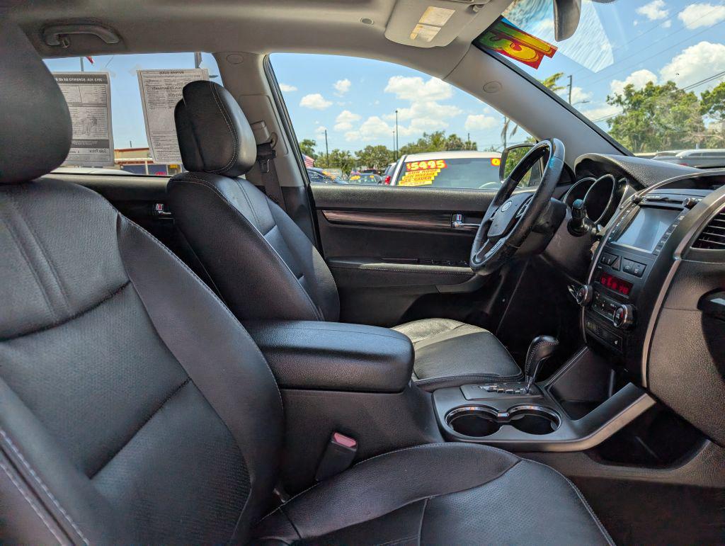 2013 Kia Sorento SX photo