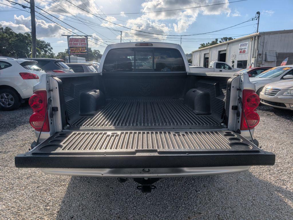 2007 Dodge Dakota SLT photo