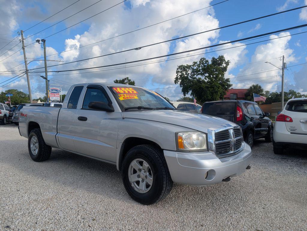 2007 Dodge Dakota SLT photo