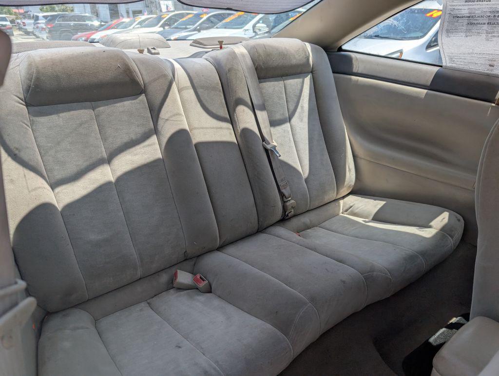 2003 Toyota Camry Solara SE photo