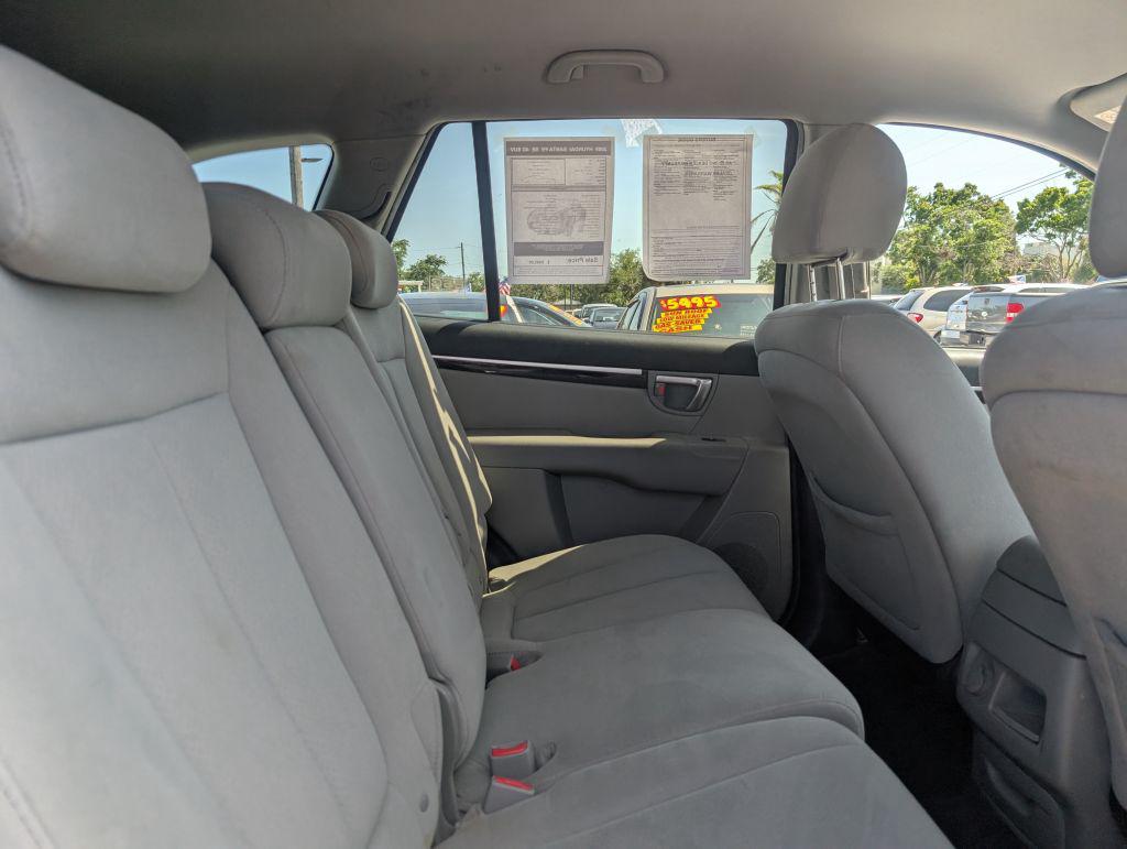 2009 Hyundai Santa Fe SE photo