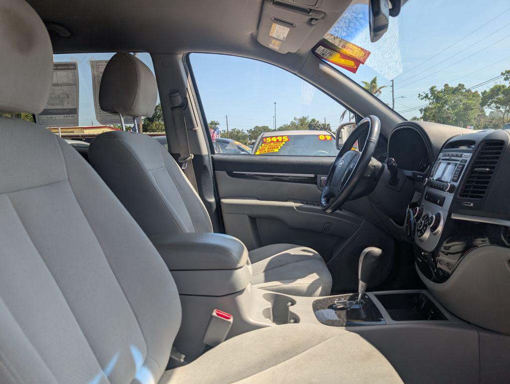 2009 Hyundai Santa Fe SE photo
