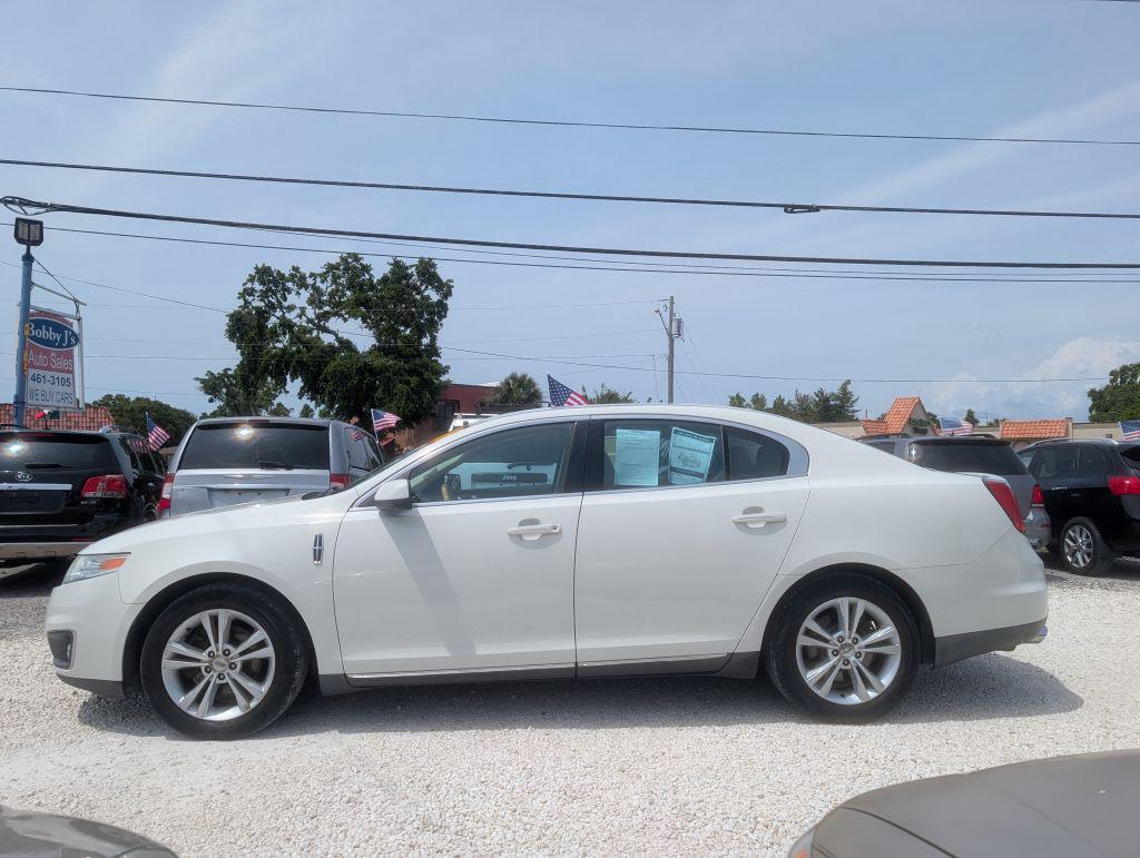 2009 Lincoln MKS photo