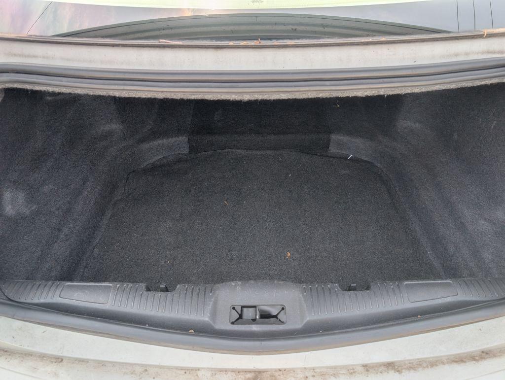 2009 Lincoln MKS photo