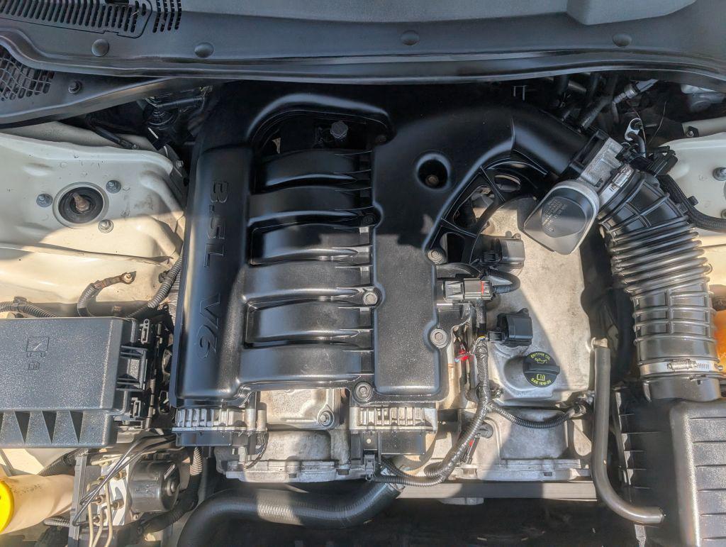 2005 Chrysler 300 Touring photo