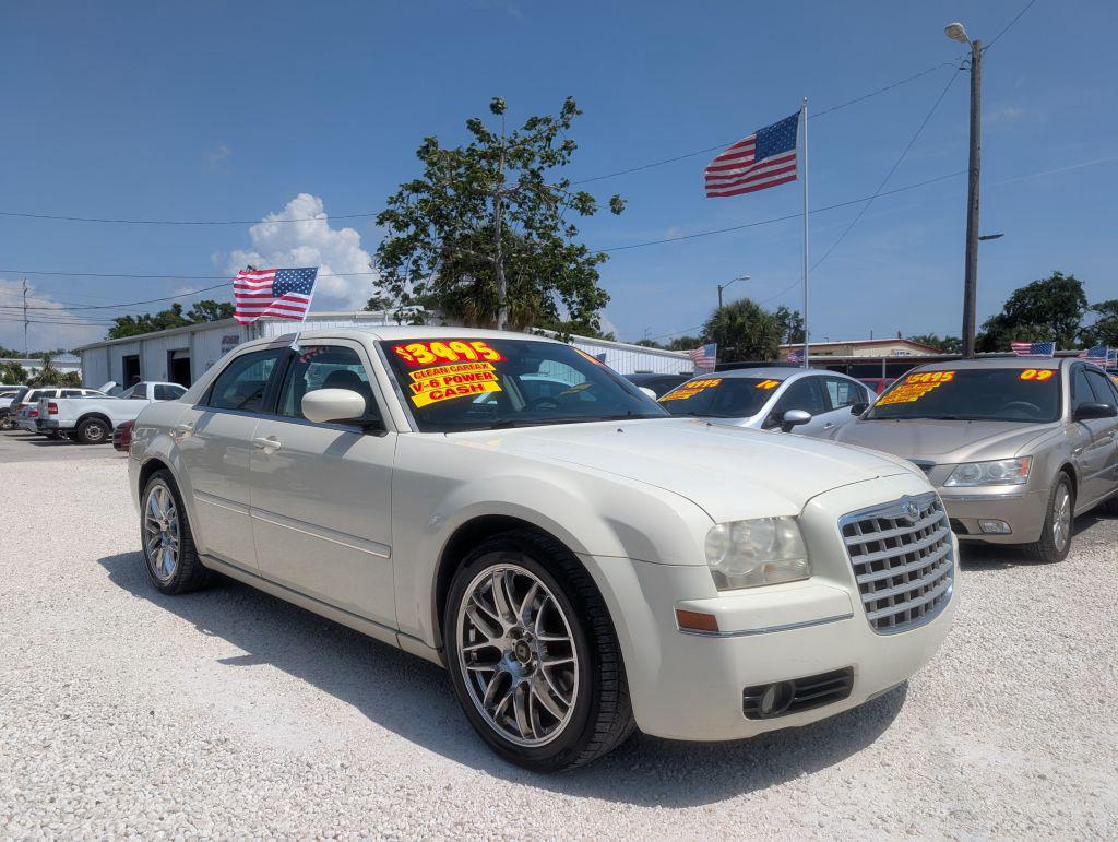 2005 Chrysler 300 Touring photo