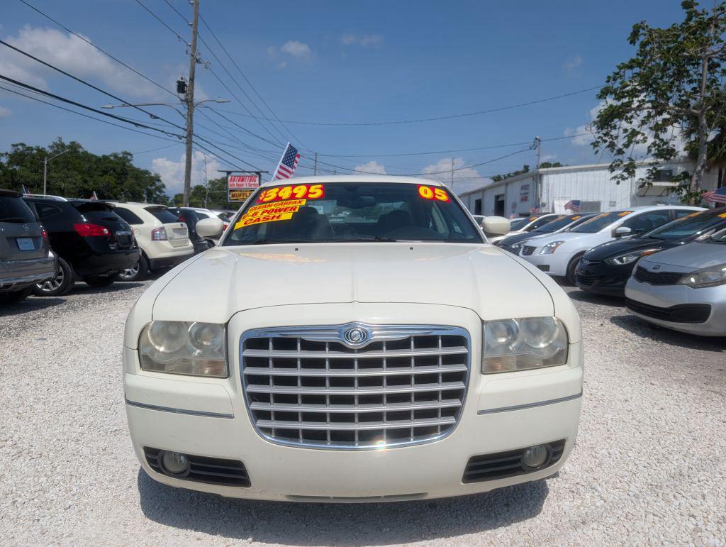 2005 Chrysler 300 Touring photo