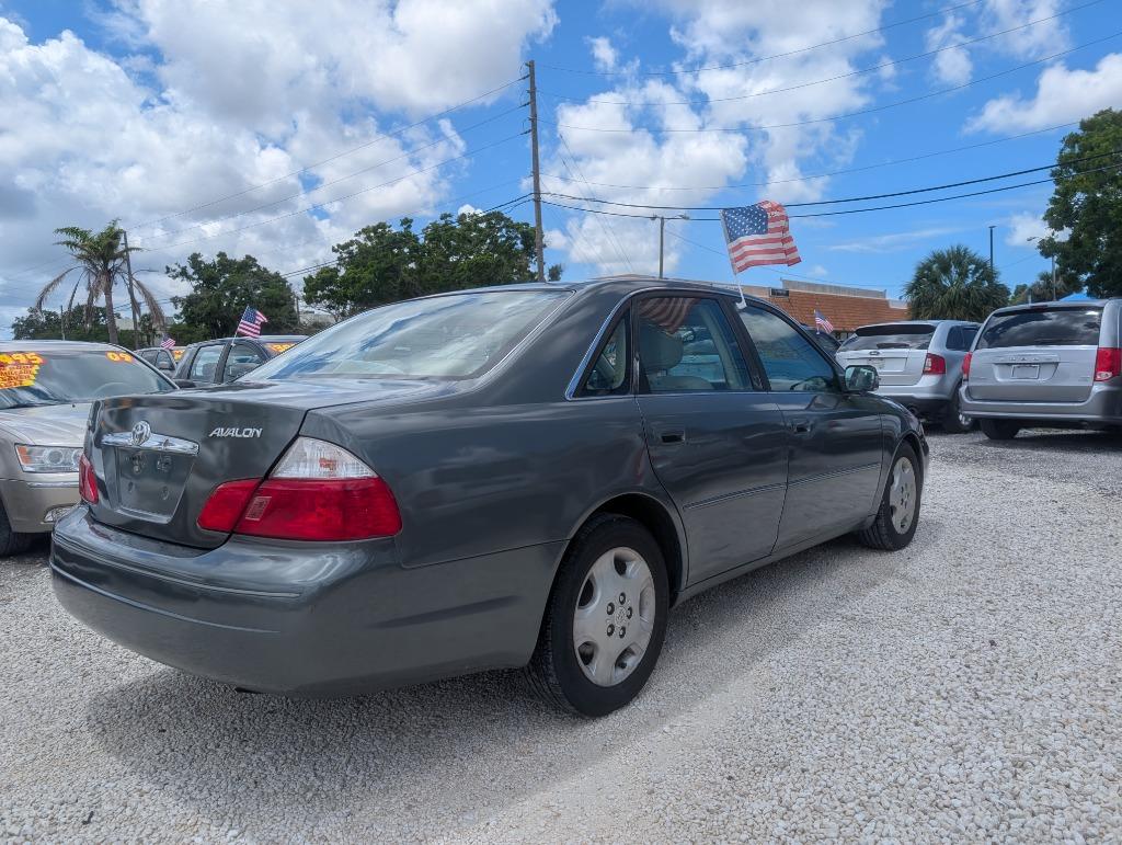 2003 Toyota Avalon XL photo
