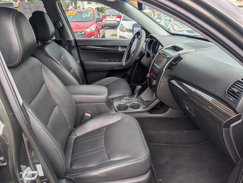 2012 Kia Sorento - $5,995
