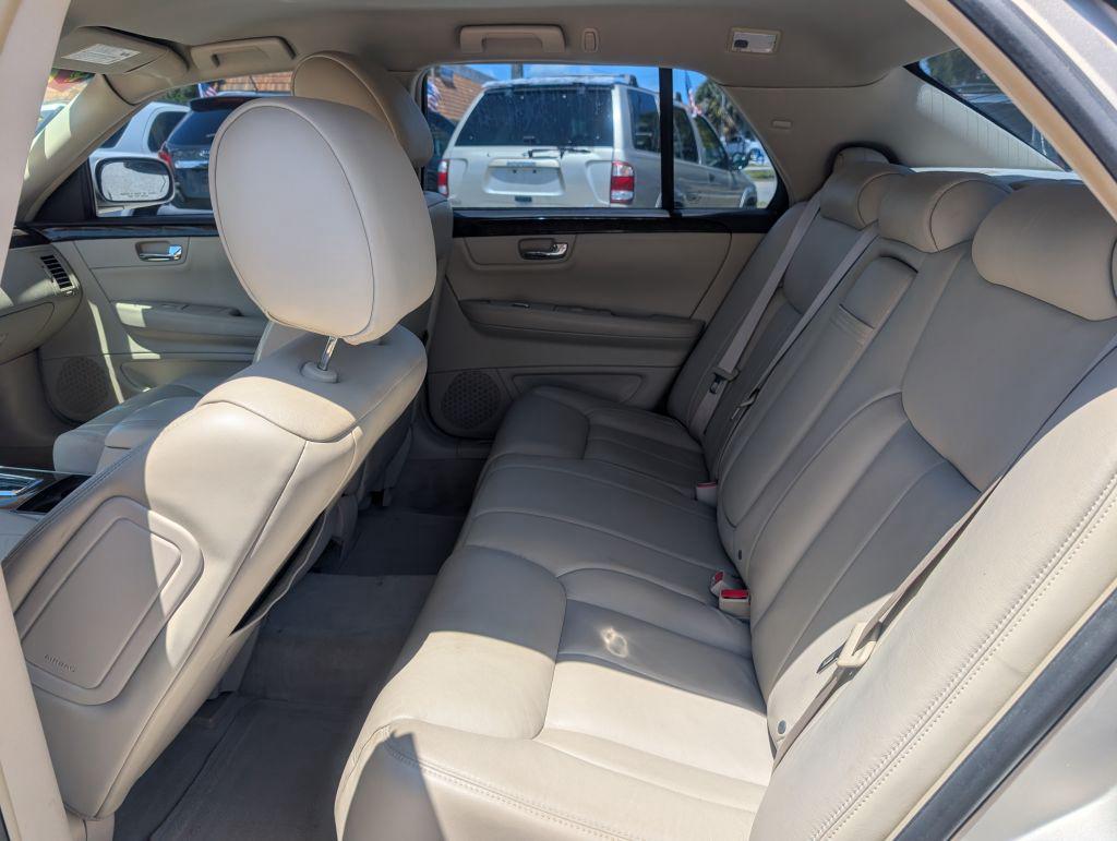 2009 Cadillac DTS - $3,495