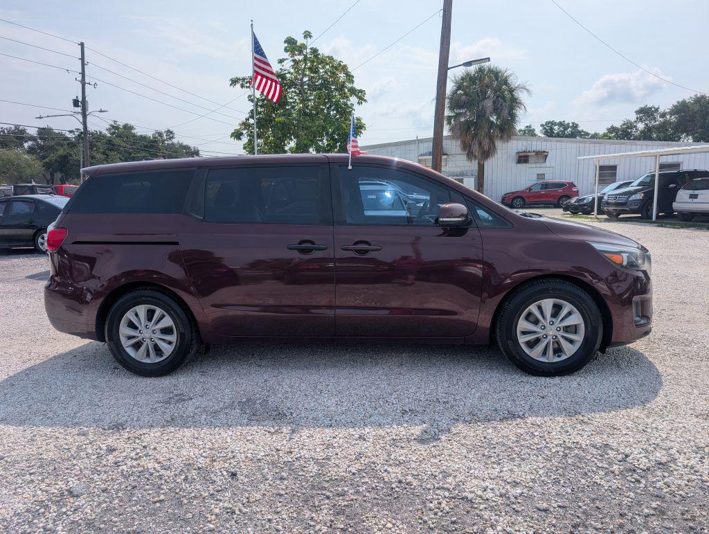 2017 Kia Sedona - $6,495