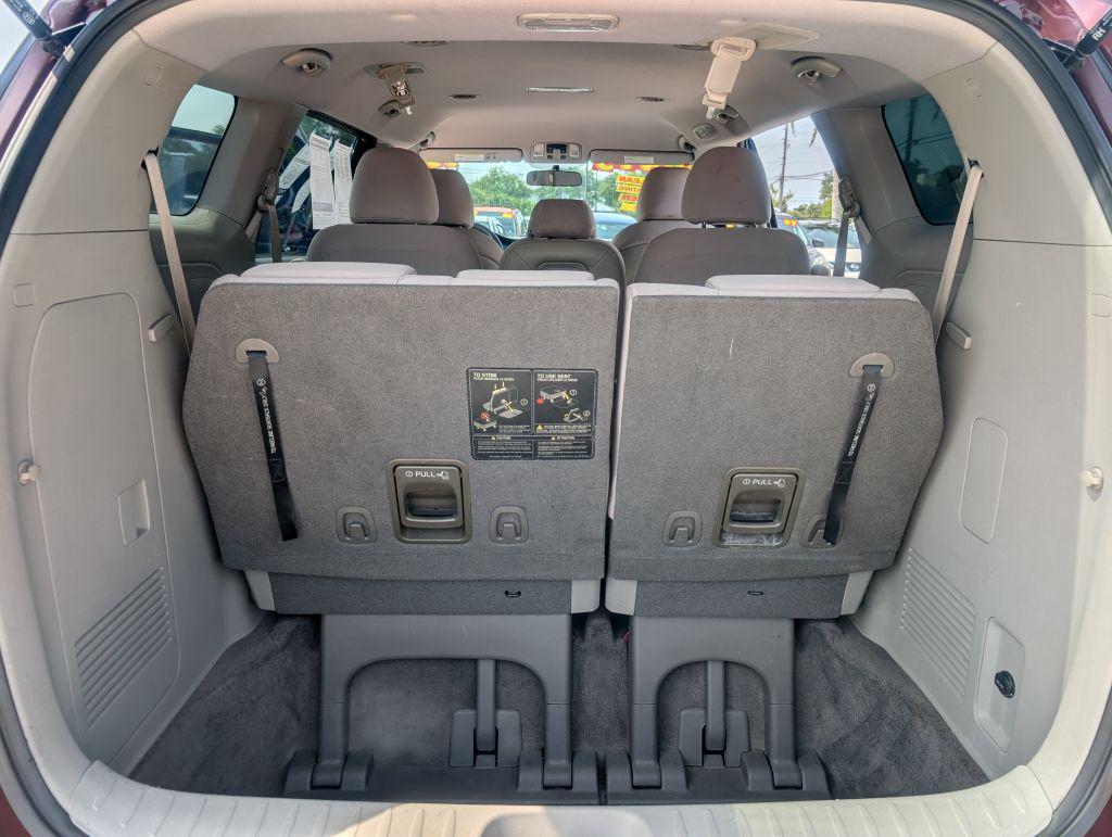 2017 Kia Sedona - $6,495