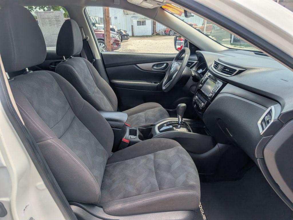 2016 Nissan Rogue - $7,995