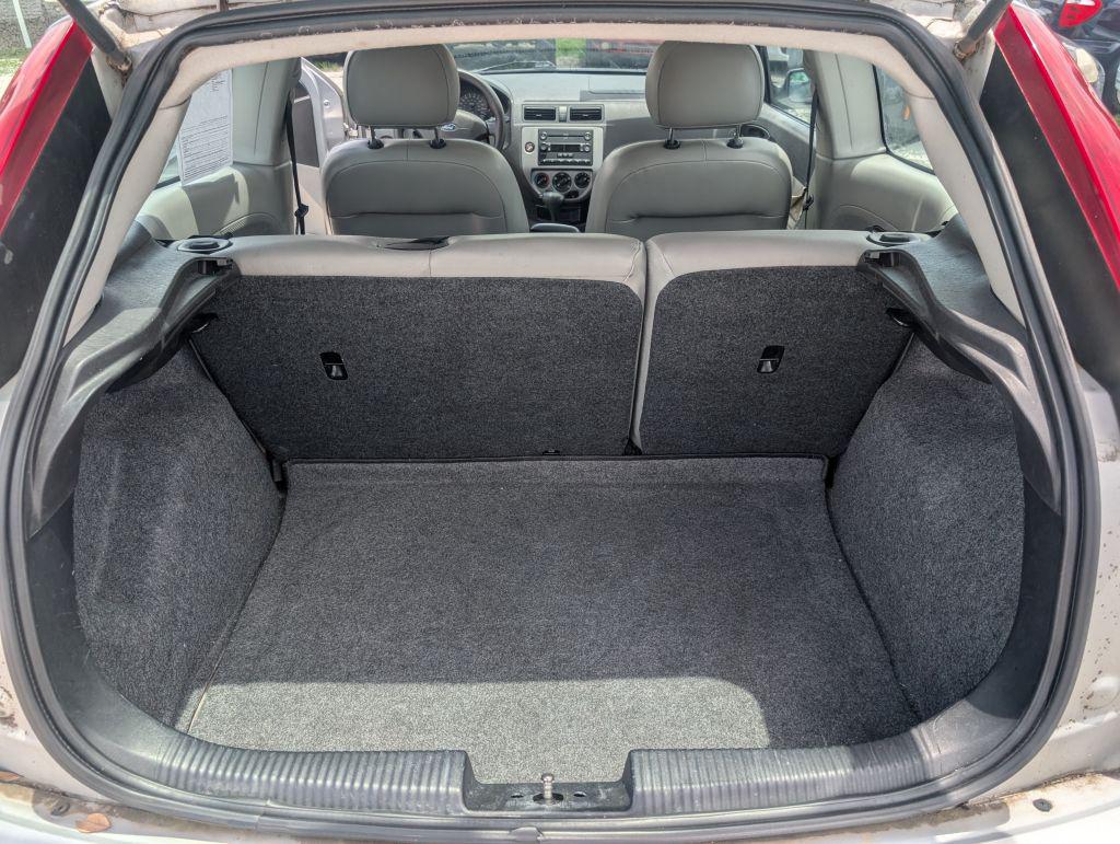 2007 Ford Focus - $2,995