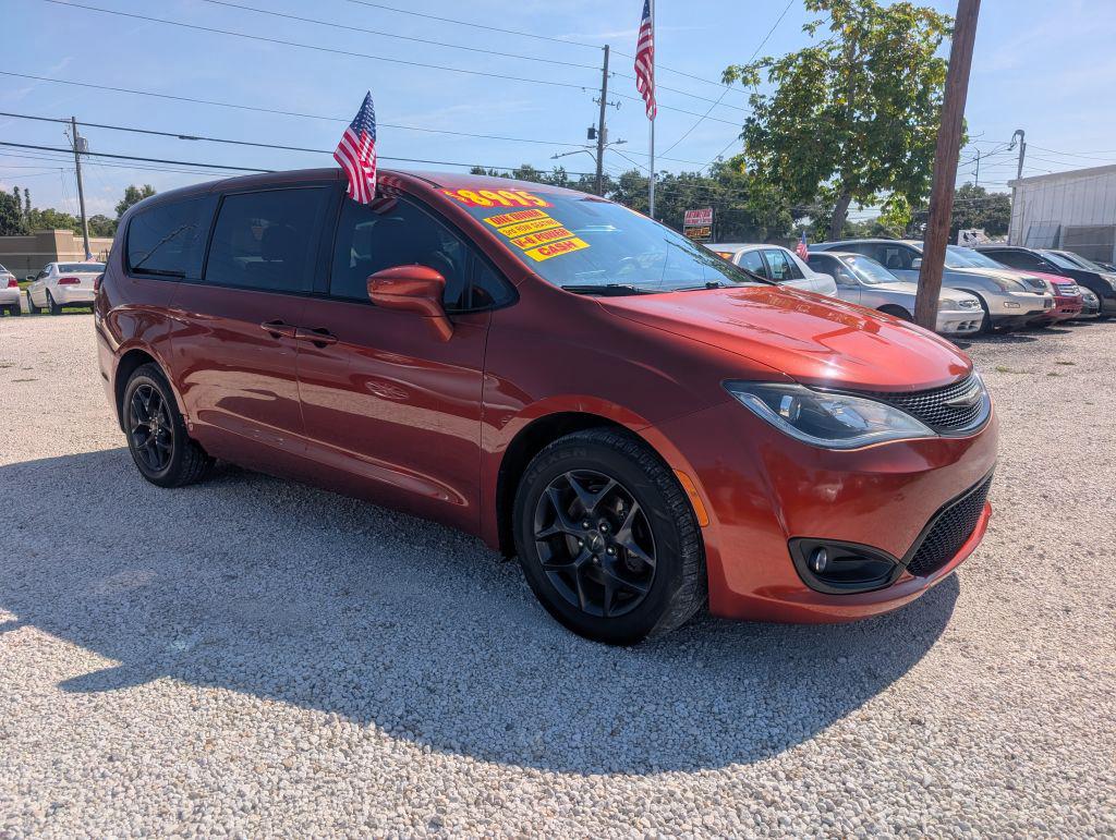2018 Chrysler Pacifica - $8,995