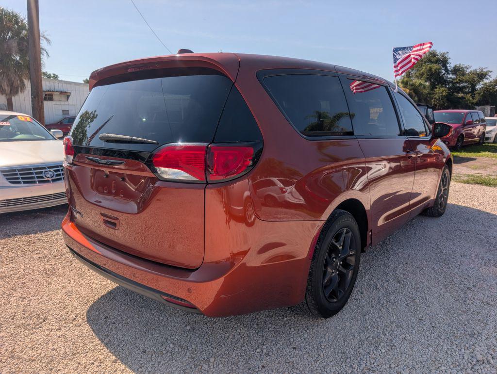 2018 Chrysler Pacifica - $8,995