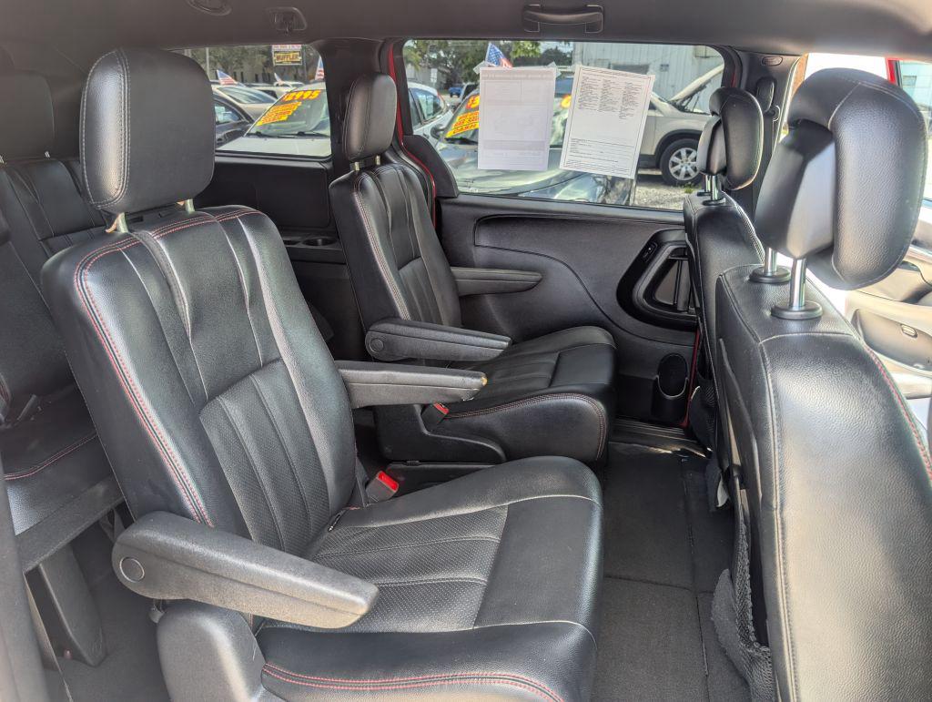 2016 Dodge Grand Caravan - $4,995