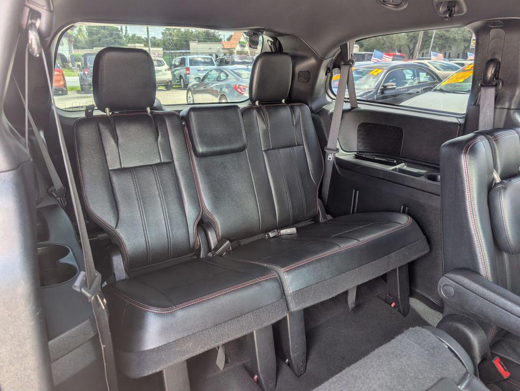 2016 Dodge Grand Caravan - $4,995